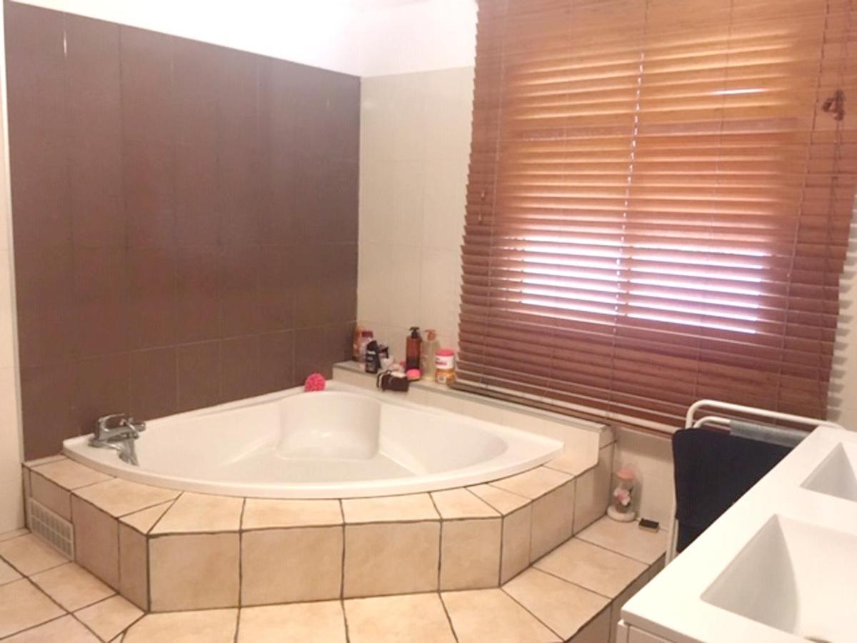 Grande Maison Avec Jardin Et Piscine A סיינט ג'וזף מראה חיצוני תמונה